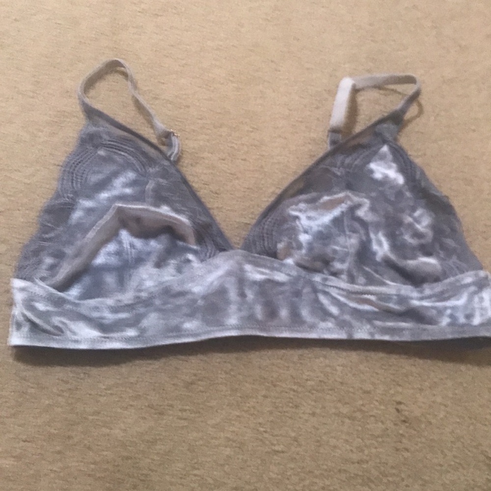 🌸NEW🌸  Soma Grey Lace Crushed Velvet Convertible Bra